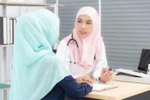 Clinical oncology services for cancer diagnosis, treatment, and personalized care